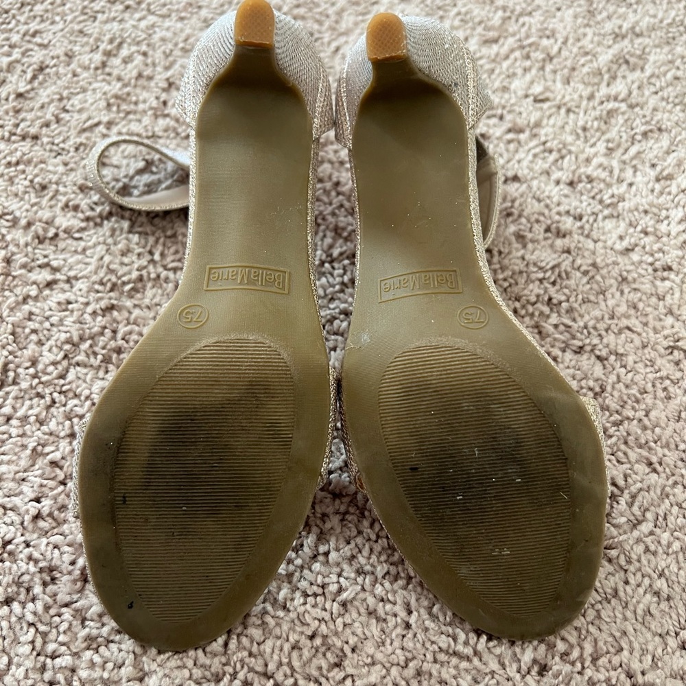 Sparkly Gold heels - Picture 4 of 4